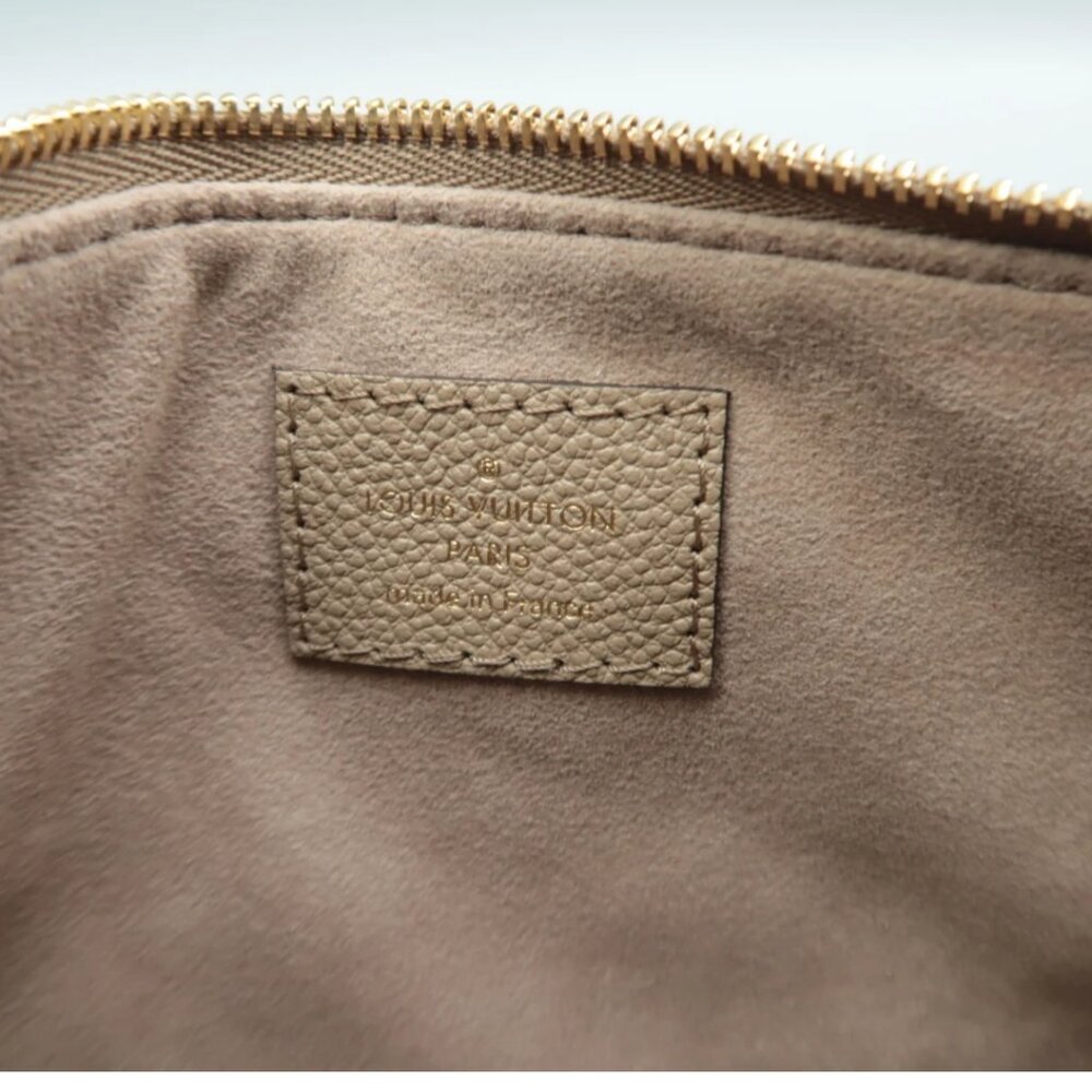 100% Authentic Louis Vuitton Grey Monogram Leather Pouch - Picture 12 of 12